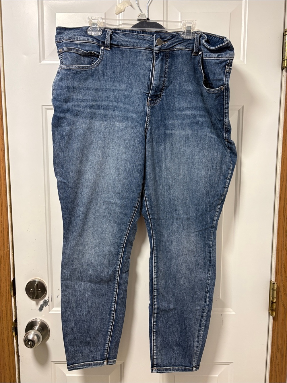 Maurices Women's Medium Blue Skinny Jeans